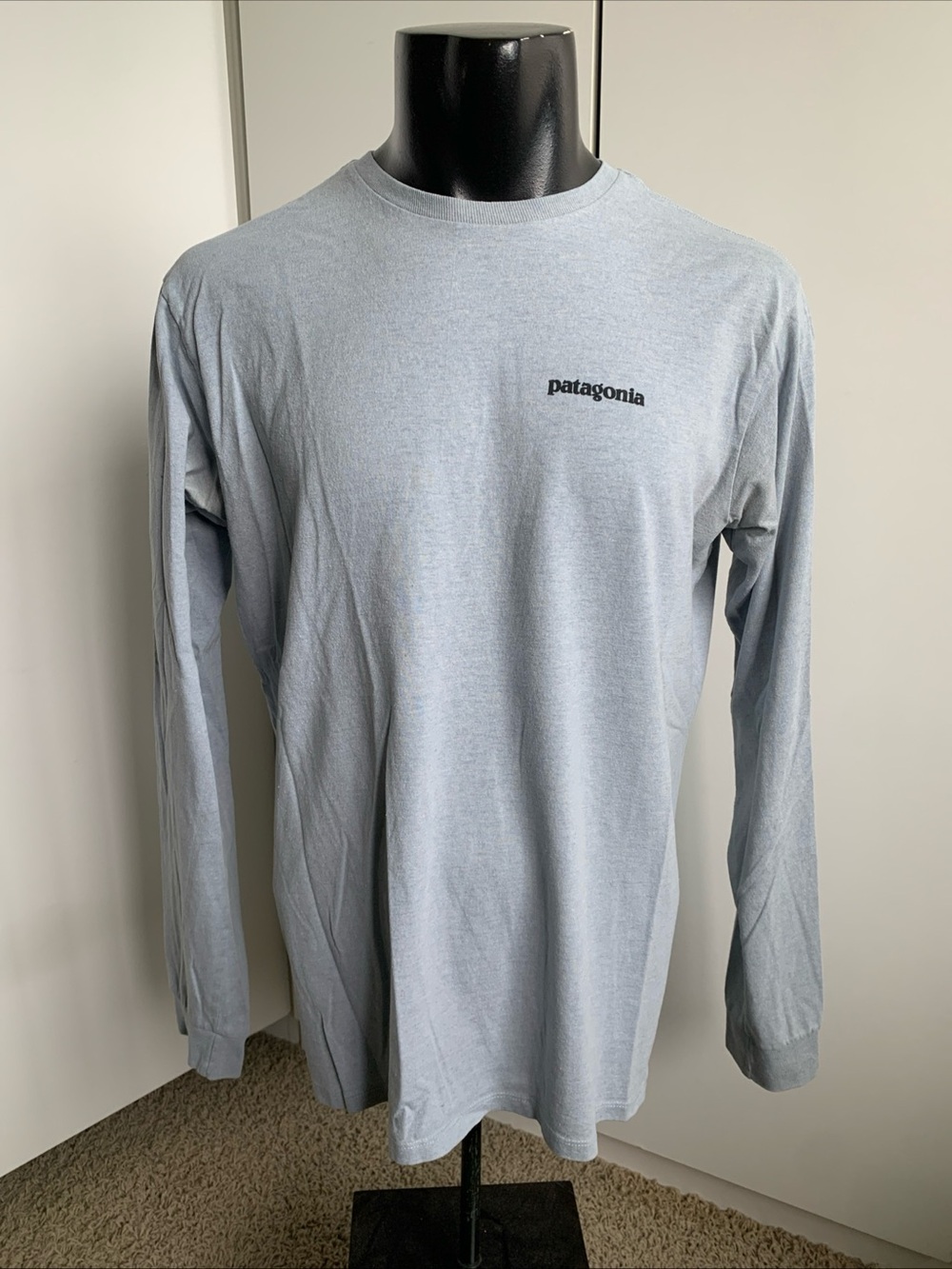 Patagonia Responsibill-Tee gray men’s size medium long sleeve